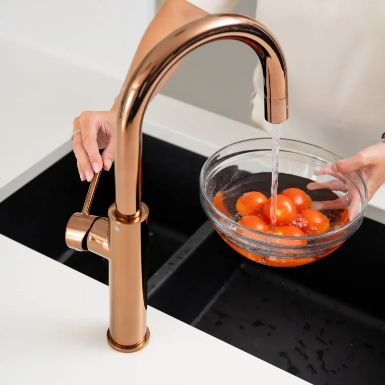 Quel Digital in Polished Rose Gold